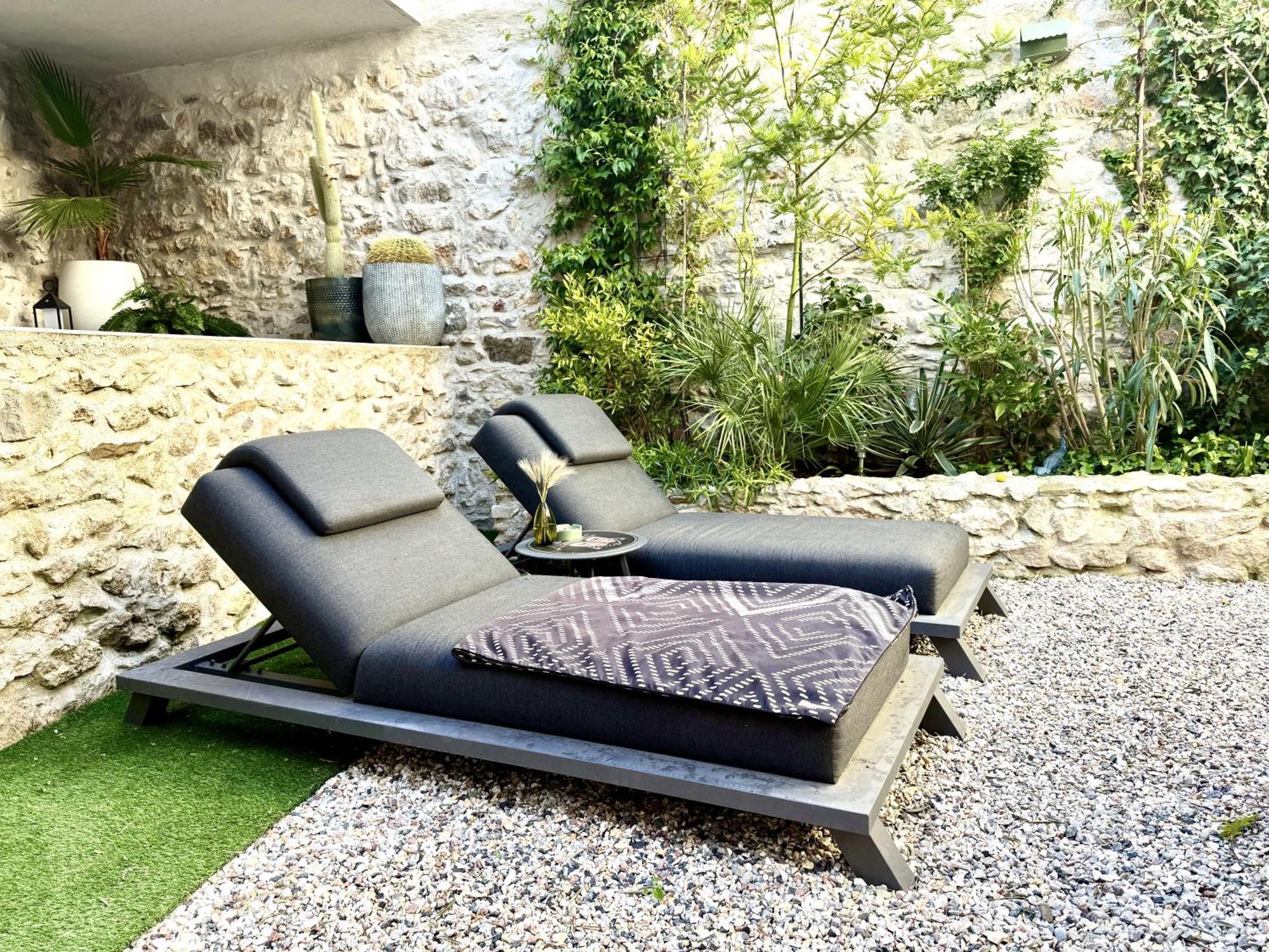Bed and Breakfast L'Oiseau Bleu Rollier Roubia Exterior foto
